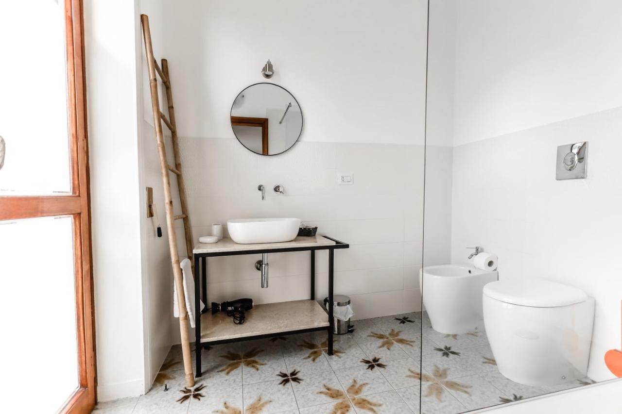 2 Santi - Suite And Rooms Lecce Exterior foto